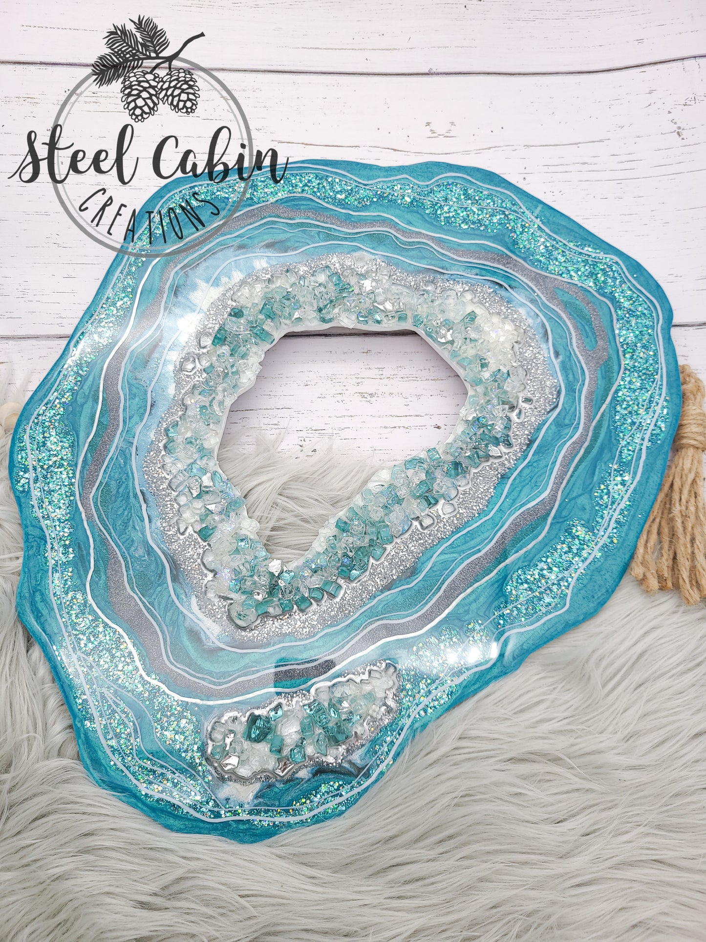 Teal Geode - 18 Inch